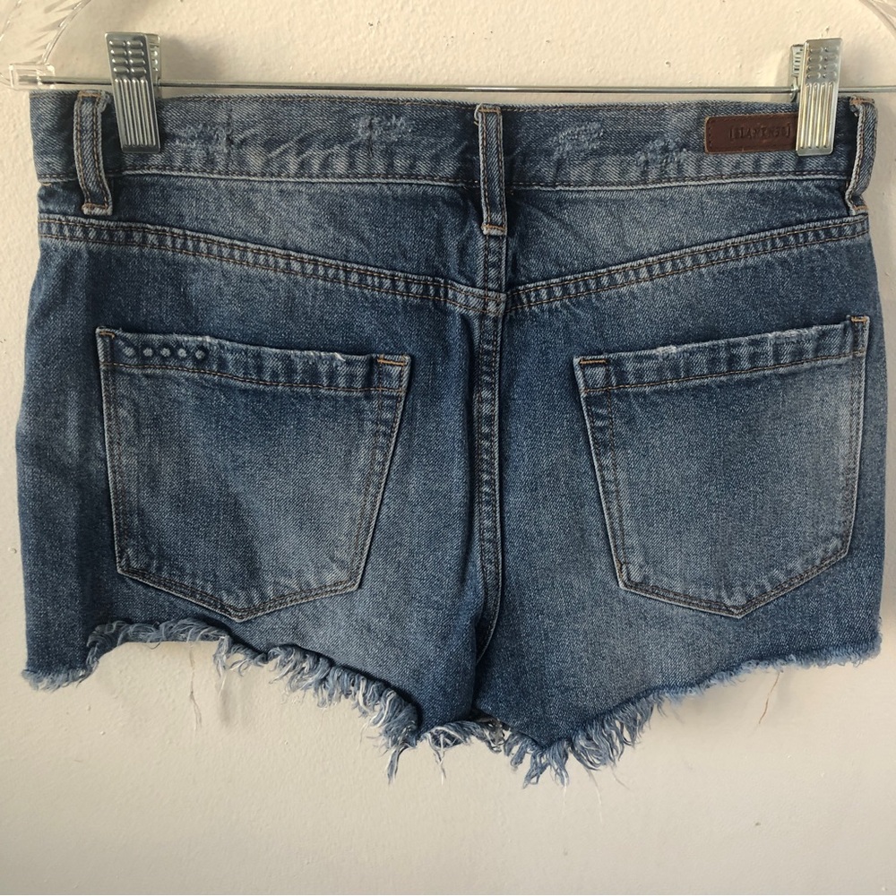 Blank NYC‎ Distressed Denim Shorts High Rise Sz 27- EUC - Picture 3 of 6